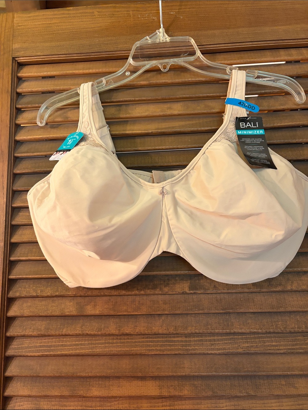 Bali Minimizer Bra in Light Nude